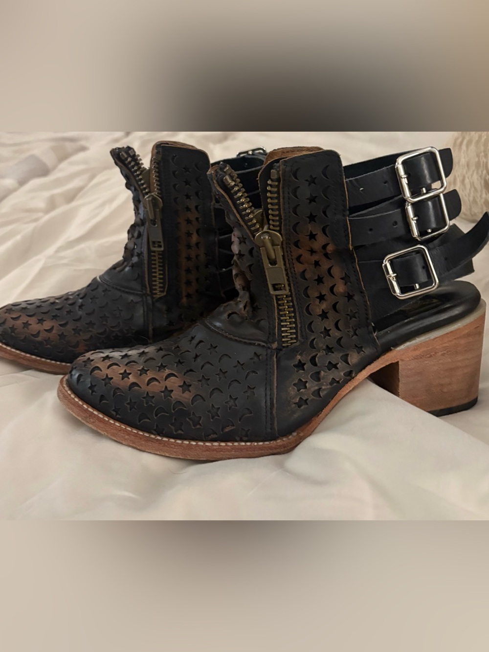 Freebird “Dahlia” Ankle Bootie -Brown/Dark Brown Leather